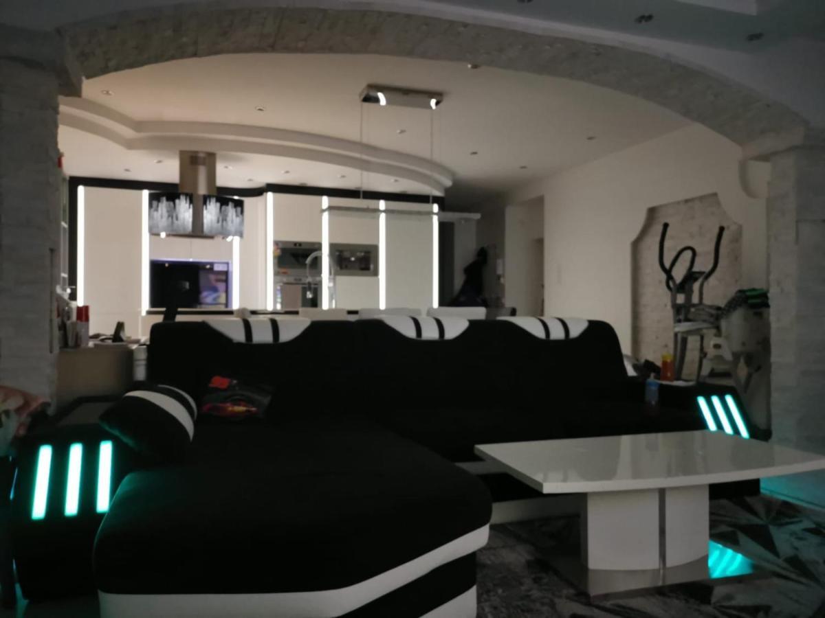Vienna Luxus Appartment ภายนอก รูปภาพ
